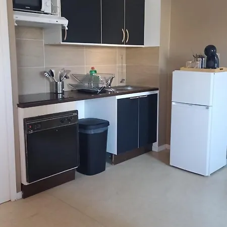 Cosy App Near Sea Apartment *